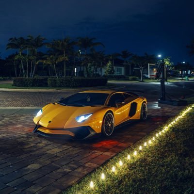 public figure 9 year Day Trader 📈/Entrepreneur/car Enthusiasts mandeville , Jamaican 🇯🇲, Miami fl 📍