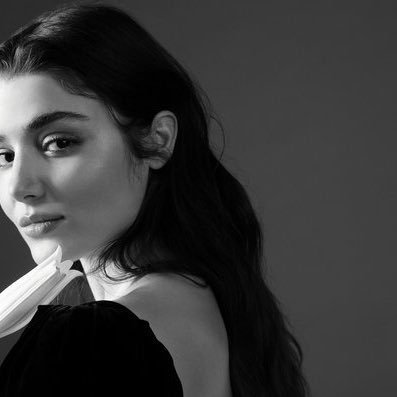 hno57_'s profile picture. CS graduate from #UQU 👩🏻‍💻.