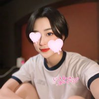 ひかり🍎池袋プールサイド (@pikapikahikari8) 's Twitter Profile