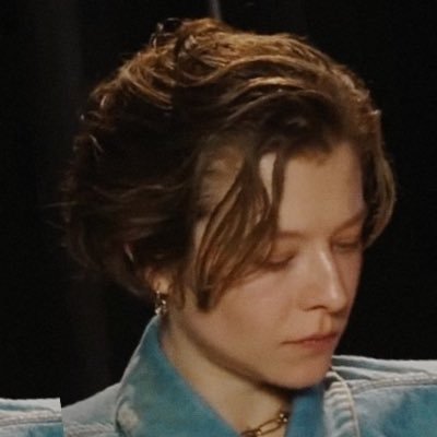 _paulmescal's profile picture. i make movies, i watch movies, i am a mess.