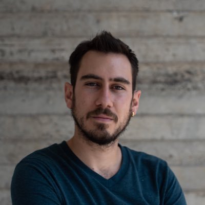 Cineasta y fotógrafo. Residente y viajero. IG srv.alba AMDG