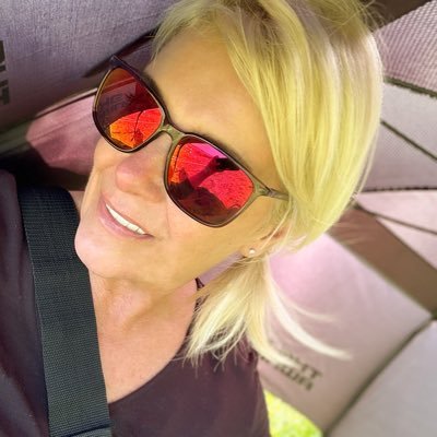 missduffy22's profile picture. Happiness is an inside job 🌹