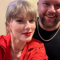Flor🇦🇷N3 (@florswiftie_) 's Twitter Profile Photo Flor🇦🇷N3 (@florswiftie_) 's Twitter Profile Photo