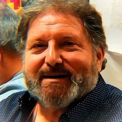 Amor a la música. La ingeniería en general.
Gestiono el muro de Facebook:
https://t.co/zNq7gWhWS8
Es 90% Podemita. Bloqueo Trolls