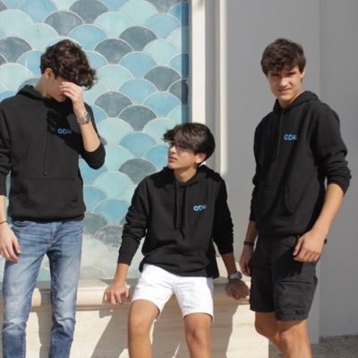 CarlosR26833399's profile picture. es cura