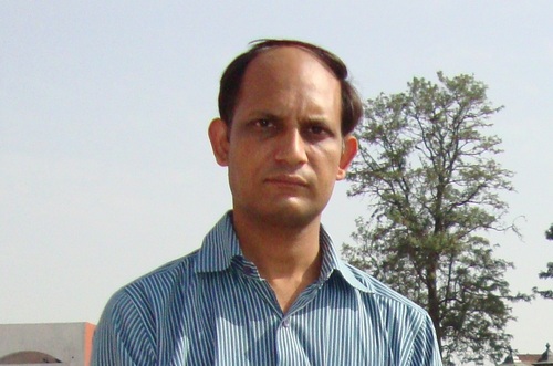 Did BE from Nagpur in 1995. Currently working at Dalmia Bharat Cement