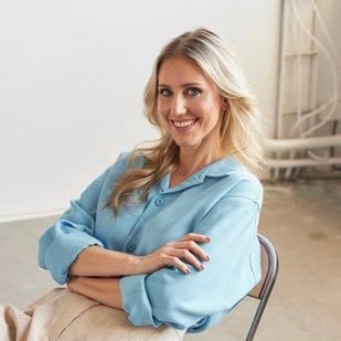 DeeDe_V's profile picture. 