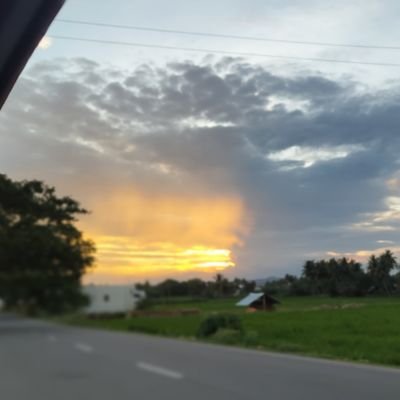 itzmohan's profile picture. Neither ancient nor modern; just contemporary :)