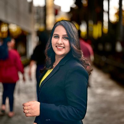 Technology Journalist with @zeebusiness Ex Employee of @E24bollynews (News24) Group & @zeenews/ Heart belongs to Delhi❤/Bharat mata ki jai🇮🇳/life to humanity✌