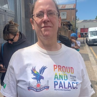 Dog cuddles r the best. Atheist, #CPFC, pedant, depression, anxiety, & BPD. NB lesbian, trans ally (they/them) @nbjayw.bsky.social, also on 🧵s. #elonisatwat