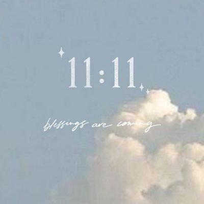 Rendangjagungs's profile picture. Heyo🐝