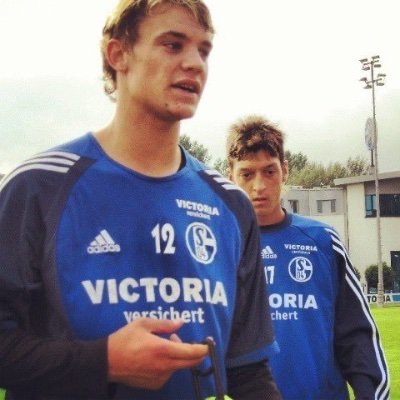 s04aufdie1's profile picture. Seit 30 Trainerwechseln Fan der Macht
