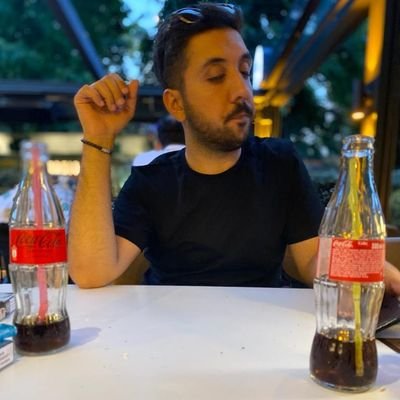 FishEnemyy's profile picture. Gün kimin hesabına tutar akşamı,
Rahmetinden kim demlenir bulutun...