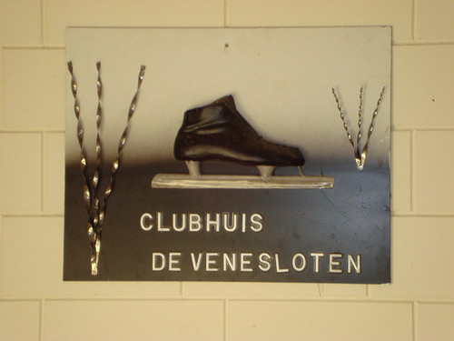 Officieel account van IJsbaan 't Harde -- IJspret voor het hele gezin! --