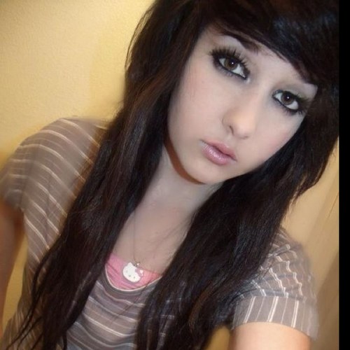 LexiStarMoonXxx's profile picture. names lexi im bi single i flirt sometimes only if i think your hot ummm follow me cause i can surely rock your world ;)