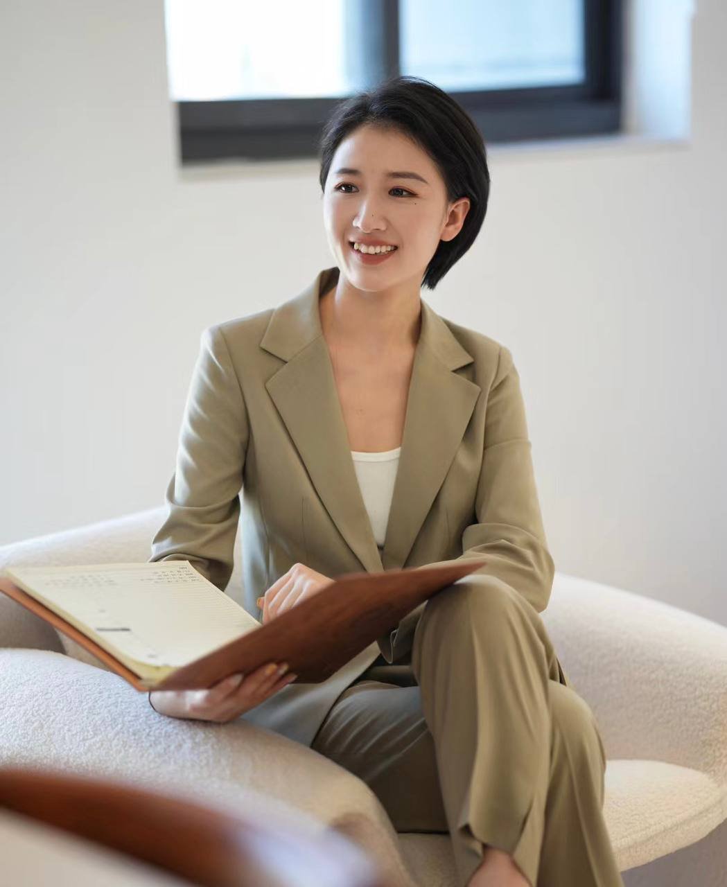 現在、アルバイトの募集をしています。一日の勤務時間は制限ありません。日給5,000円~30,000円!!給与は日払いです。
副業の相談は、LINEに追加:【https://t.co/EjBYi2PanT】