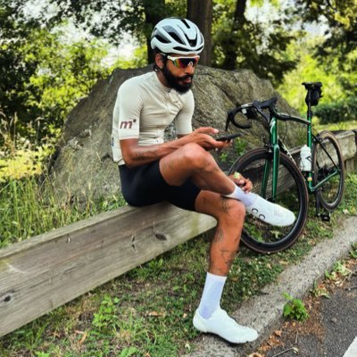 bee_eighteen's profile picture. ' KEEP GOING '