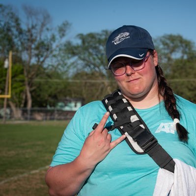 Athletic Trainer who loves her job more than anything in the world. tweets reflect my own opinions