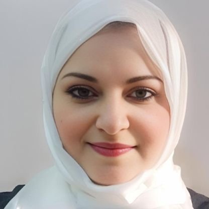 مذيعة يمنية حاصلة على ماجستير اذاعة وتلفزيون معدة ومقدمة اخبار و برامج في قناة اليمن ورئيس قسم البرامج سابقافي قناة اليمن اليوم