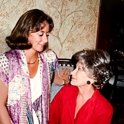 DrLambo_'s profile picture. ➡️ “Don’t ask God to guide your footsteps if you aren’t willing to move your feet” unknown —The💫💫 are in memory of my loved ones 💫 Retired Dentist
