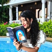 Divya Tarak (@booksbydivya) 's Twitter Profile Photo