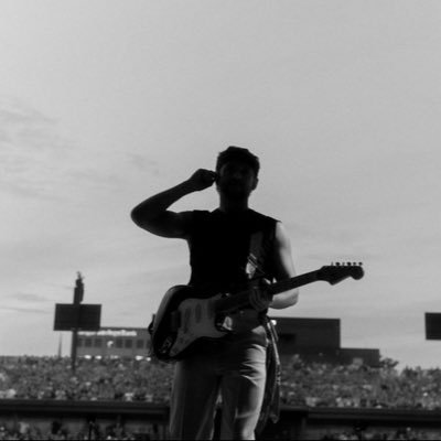 christimar10's profile picture. music/sports stan account