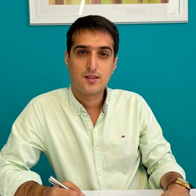 دکتری معماری ، فارغ التحصیل کارآفرینی اجتماعی و با افتخار یک ایرانی / مدیرعامل و بنیانگذار شرکت راه ابریشم و موسسه مطالعات راهبردی معماری
