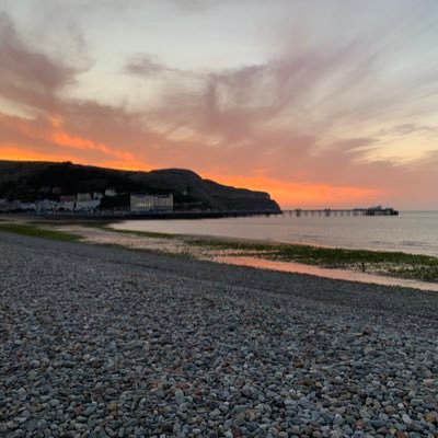 IanChakra40's profile picture. Straight forward pragmatist...here for a mix of some personal and professional tweeting....