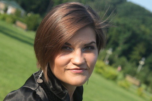 Q_vicky's profile picture. 