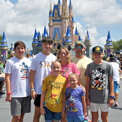 JRTeaching's profile picture. Christ follower, Wife, Mom, Educator