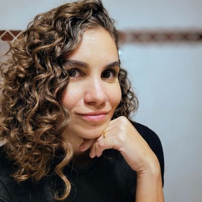 🌈 analista de dados, mas nao falo de trabalho depois das 18h. amo vôlei e já vi todos os programas de Drags existentes. treinando pra um dia ser maratonista