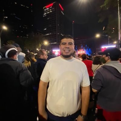 Salvadoreño de corazon 🇸🇻, #HALAMADRID, Aqui casual niña de metido💅🏾😆
