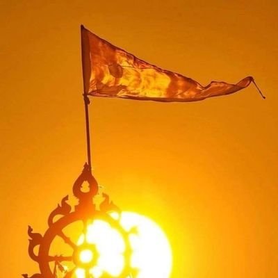 isunielj's profile picture. .  Watching the Earth  .