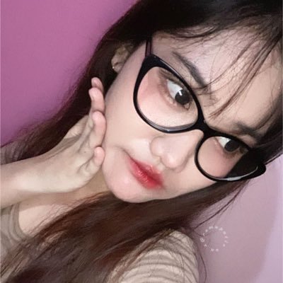 all things beauty n fashion⭑.ᐟ • acne prone skin • 43kg/150cm🎀
