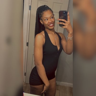 25•Mommy•YT&Twitch streamer•Black•Simmer