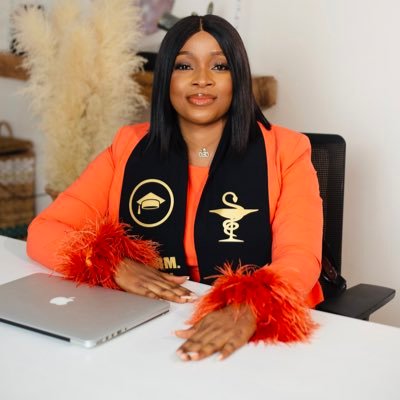 Mfonnnnn_'s profile picture. PHARMACIST