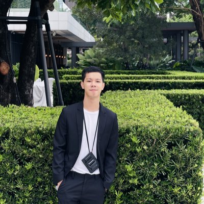 moonlitboyz's profile picture. an uninteresting person 😪