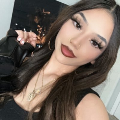 𝑴𝒐𝒎𝒎𝒚 𝒕𝒐 𝑨𝒛𝒖𝒍 ♡/ 22/
