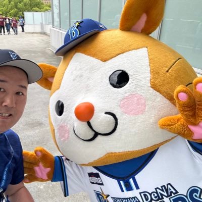tanmen's profile picture. 1975年生まれ。横浜市在住、ほぼ在宅勤務のIT業界人。美味しい物が食べたい。2009年生まれの長男、2012年生まれの次男のパパ。ガンダムというかモビルスーツ好き。がんばれ横浜DeNAベイスターズ。で2017年から撮影開始し撮り溜めた写真を投稿中。無断転載NGです。