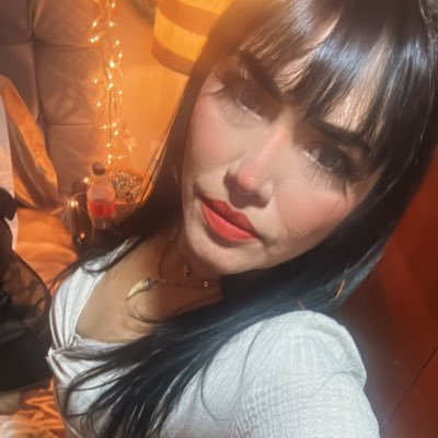 ElsaCuriel's profile picture. Mi familia recuerdo de mi vida,Hermano mayor me enseño:que nunca es suficiente un te amo!Nací acompañada de mi gemelo y Nunca dejo un sueño pendiente!