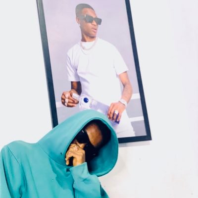 DemoJr02's profile picture. Artist 🎤|| Songwriter 📝|| FrontEnd dev👨🏽‍💻 || Product Designer || Manchester United ❤️🖤