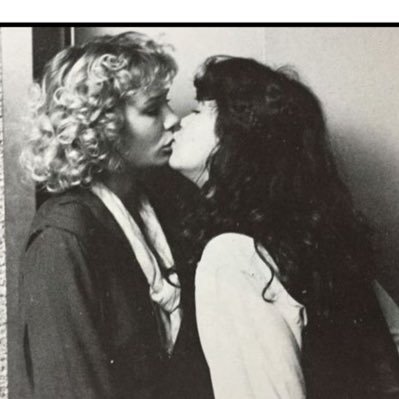 diaryofalesb77's profile picture. Los sueños son motores.