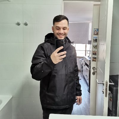 alirioMediina's profile picture. 24. La vida no te quita cosas, te libera de cosas. Asi como te acostumbras te desacostumbras.. MAS MADRIDISTA QUE NUNCA, Dios en ti confio!!