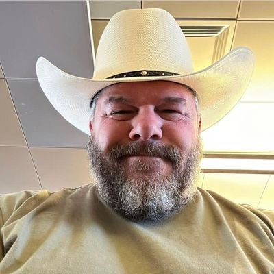 Ramony879283's profile picture. 