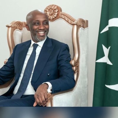 United Nations Resident & Humanitarian Coordinator, Pakistan 🇵🇰. Previous @UNDP Representative #Nigeria. Lead author of Journey to Extremism & Scaling Fences.
