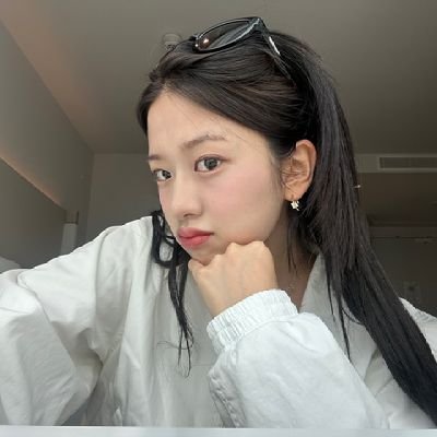 yujinnn0901's profile picture. DIVE!!!
Annyeongz
유진
really!!!