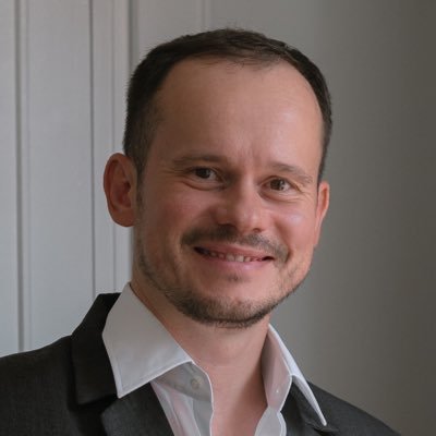 AI & Data Strategist | Turning complex data into growth | Consultant for hire | Simplifying AI for impact | Ready to drive your success.