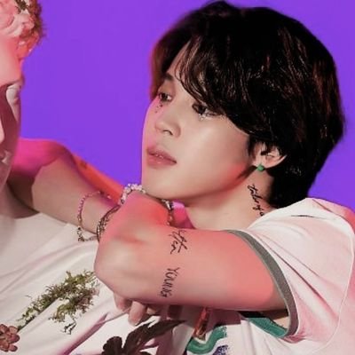starlight that shines brighter in the darkest night💫
2025💜
