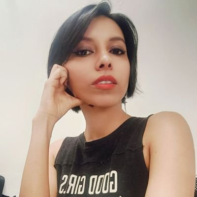 🤘 If you're a freak like me, wave your Flag! 🎶 The Pretty Reckless, Paramore, Halestorm, Ice Nine Kills, ISSUES 💫 Shaman King forever in my heart ➡️ Esp/Eng