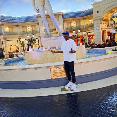 vuyoscott_meqe's profile picture. phole❄️
Xhosa